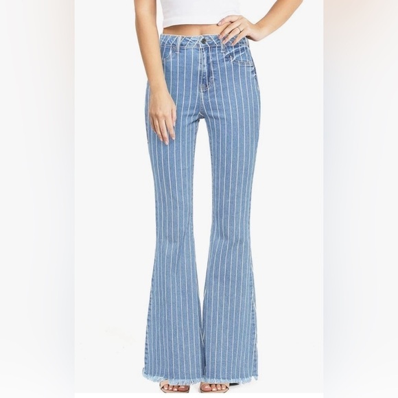 Cello Jeans Women's Juniors High Rise Denim Bell Bottom Flares size 3 - Picture 1 of 10